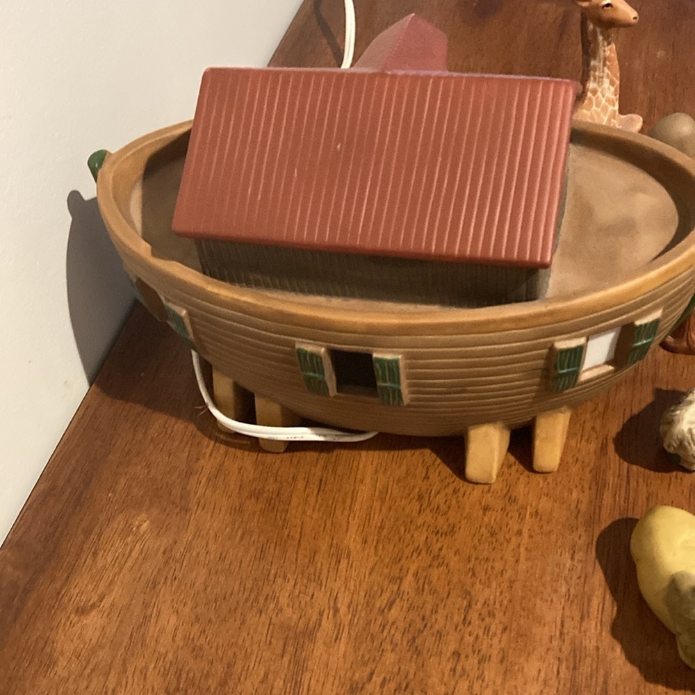 Noah’s Ark night lite with figurines 1998 works vintage - Picture 3 of 10